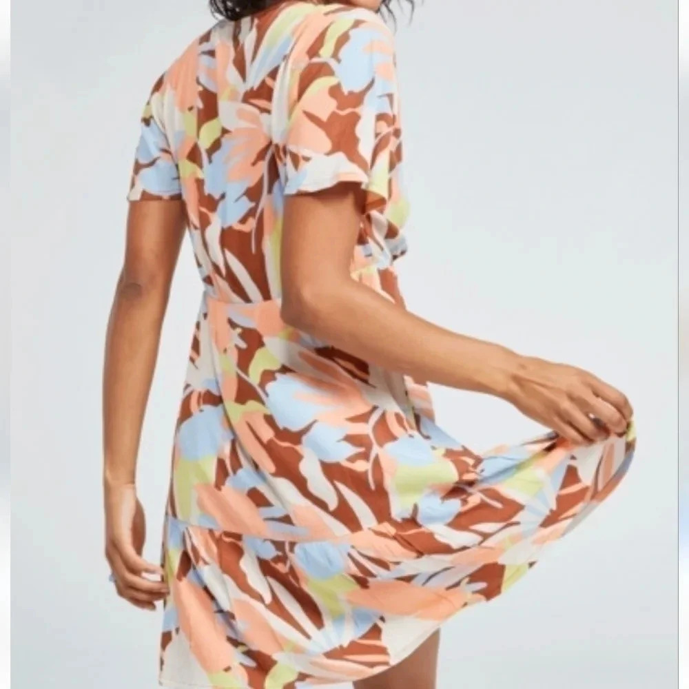 Roxy Floral Sundress - Picture 2 of 5